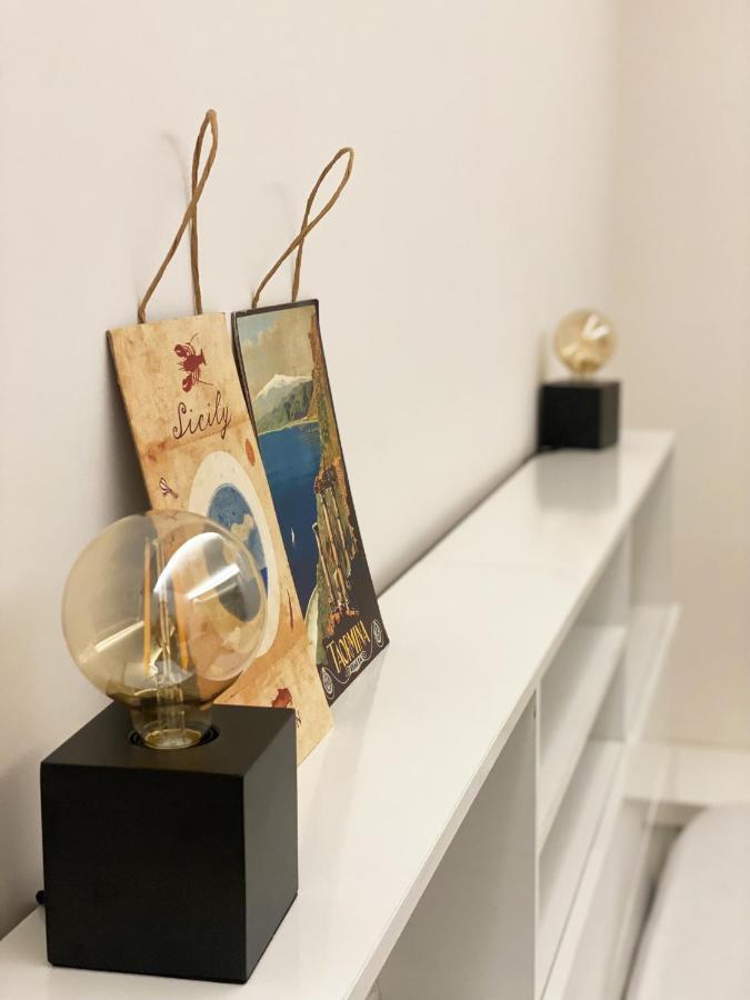 Emanuele Domus Apartment Катанія Екстер'єр фото